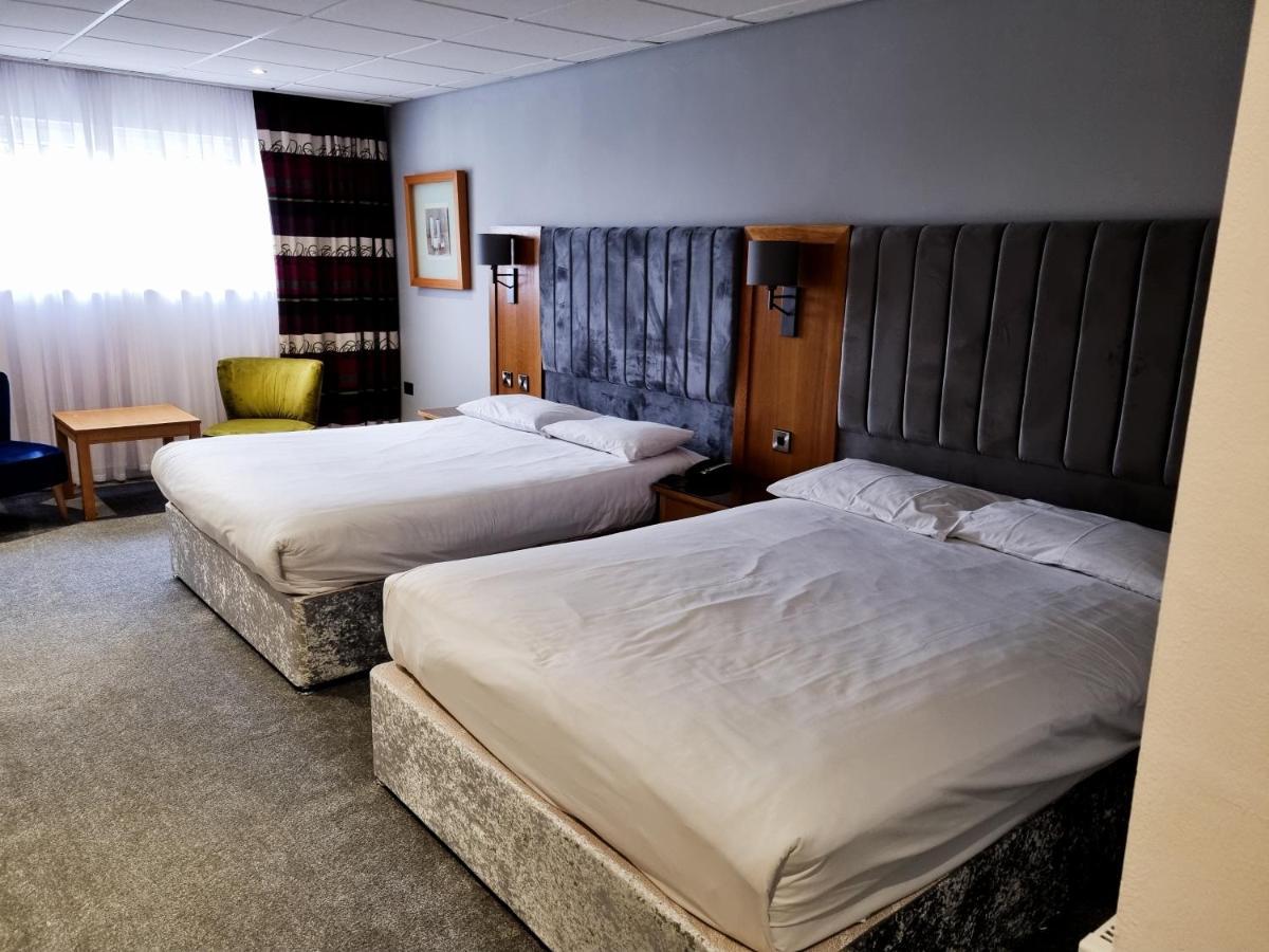 The Diplomat Restaurant & Hotel